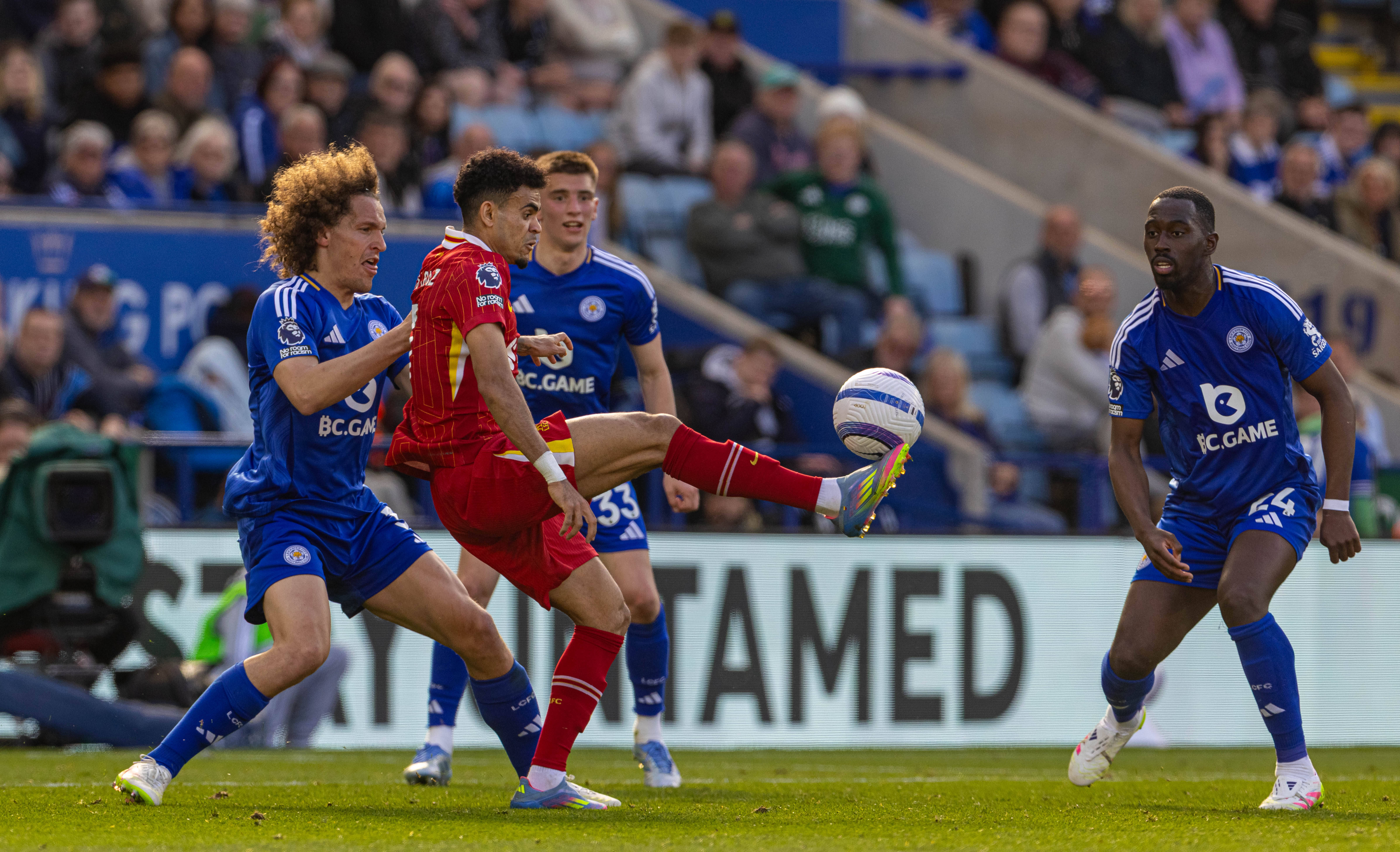 英雄联盟S15赛-包含英超赛程吃紧；切尔西国际比赛日临场应变；目标明确；年轻球员得到机会的词条